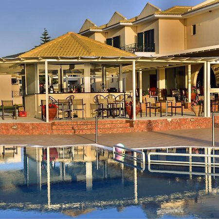Coralli Hotel Perdika  Exterior photo